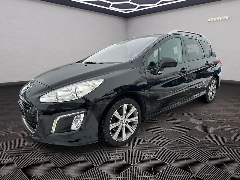 Peugeot 308 (2013) 2.0Hdi 110kw - fotka 3 z 22