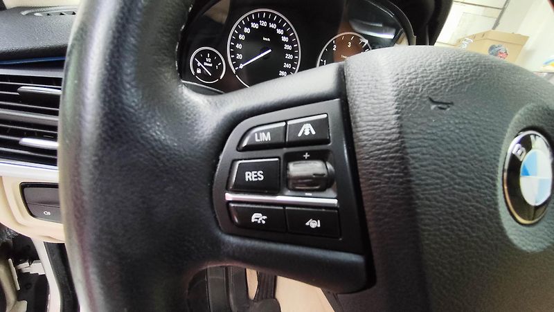 BMW X5 (2014) - fotka 40 z 63