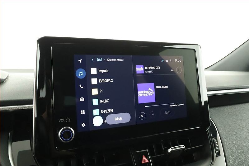 Toyota Corolla (2022) Comfort 1.8 Hybrid - fotka 10 z 15