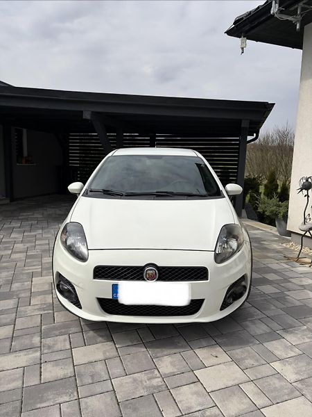 Abarth Punto Evo (2010) 1.4T-jet 114kW - fotka 3 z 12