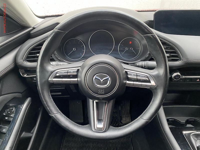 Mazda 3 (2019) 2.0 i Skyactiv, 1.maj,ČR - fotka 11 z 20
