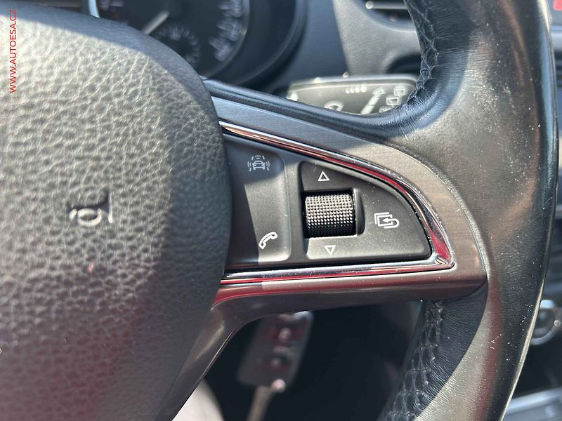 Škoda Octavia (2017) 2.0 TDI 4x4, DSG, bixen - fotka 12 z 24