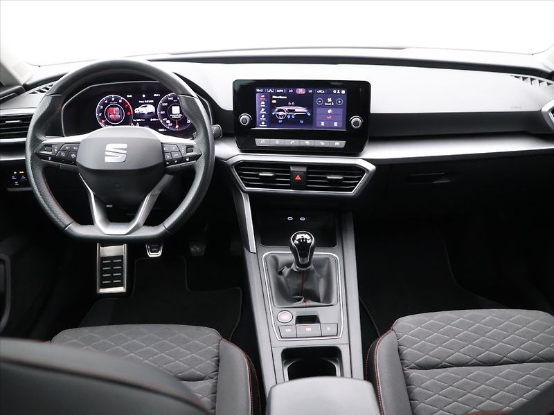 Seat Leon FR 1,5 TSI 96kW Full Link - fotka 21 z 28