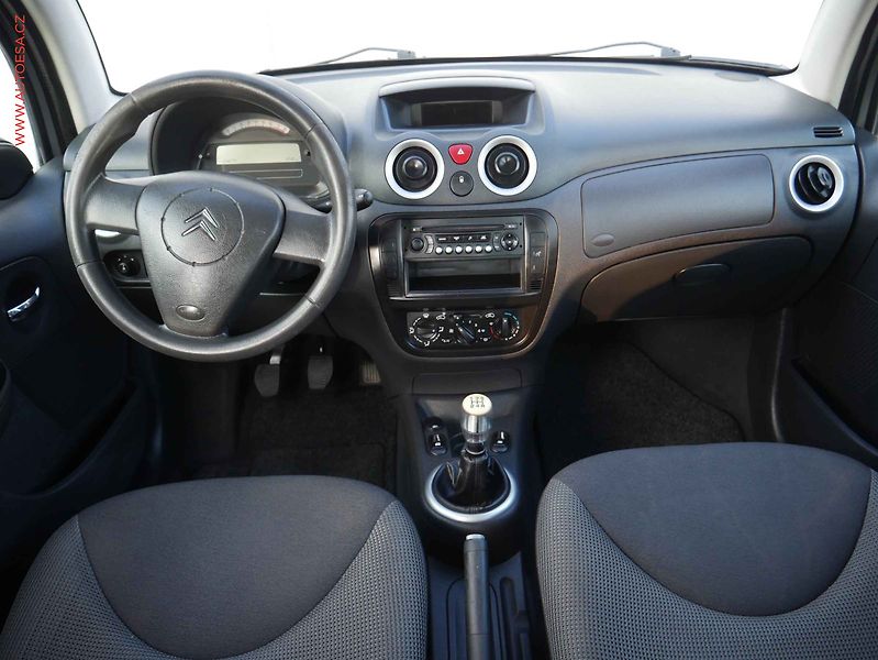 Citroën C3 (2007) 1.1i, ČR, AC. TZ - fotka 8 z 15