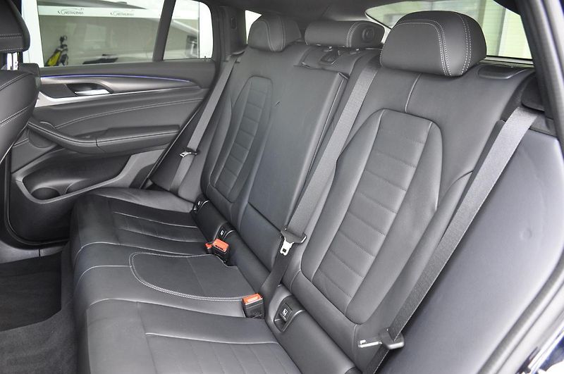BMW X4 xDrive30d M-SPORT 1M ČR  - fotka 20 z 38