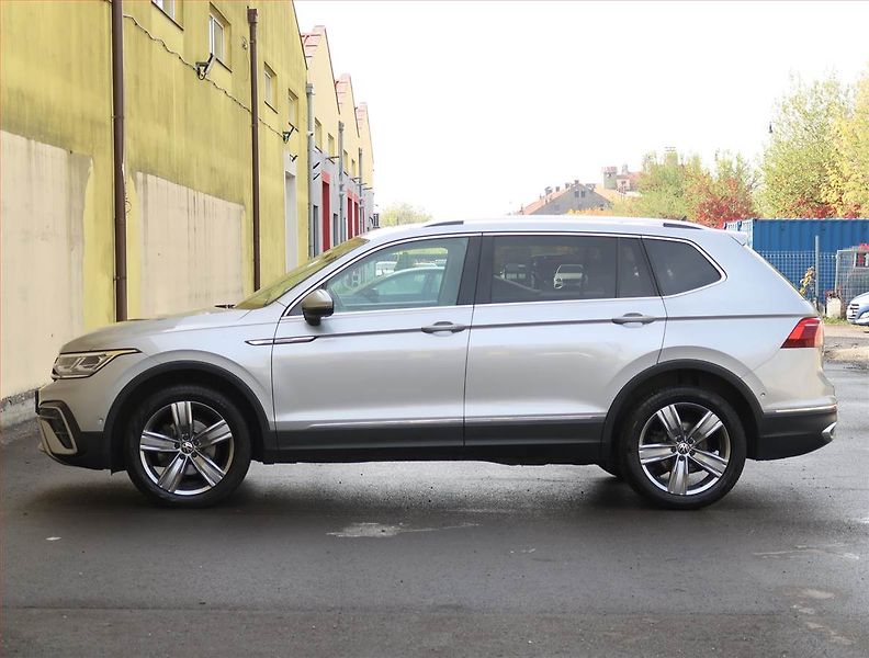 Volkswagen Tiguan (2023) Elegance 2.0 TDI, digi klima - fotka 3 z 32