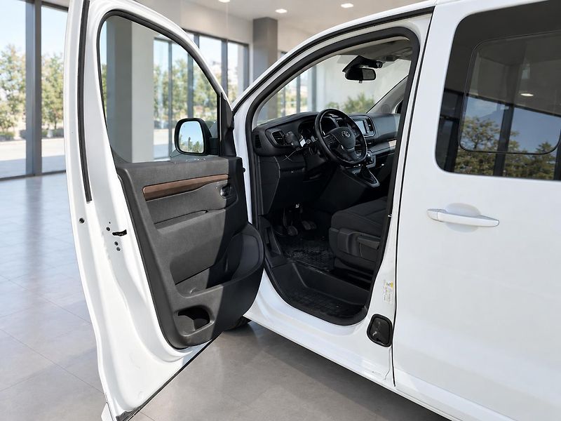 Toyota ProAce Verso (2018) Toyota Proace Verso L0 - fotka 11 z 18