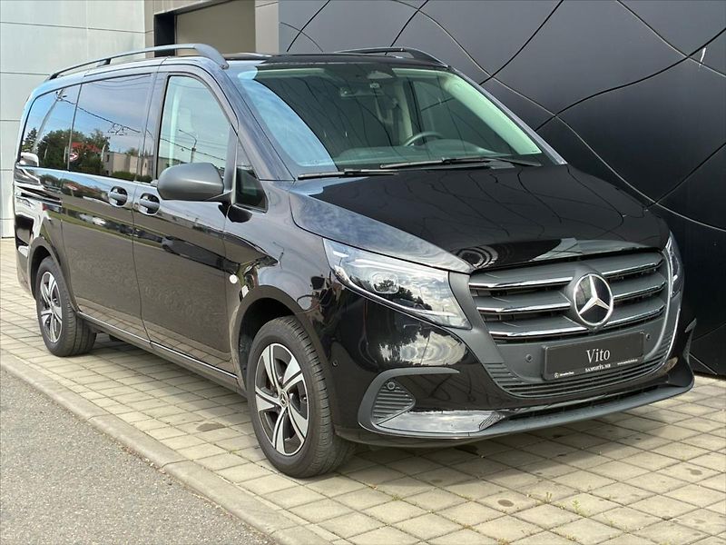 Mercedes-Benz Vito 2,0 119 CDI / Tourer Select / - fotka 9 z 20