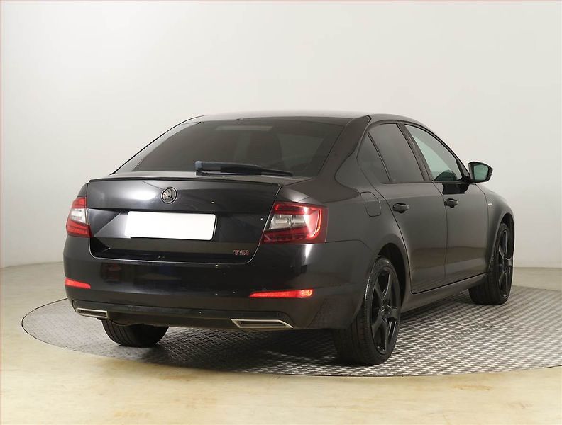Škoda Octavia (2013) 1.4 TSI, Xenony, Tempomat - fotka 5 z 18