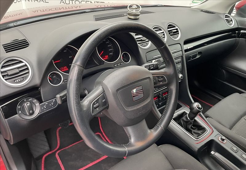 Seat Exeo 2,0 TDi,105kW,STK 6/28 - fotka 13 z 23
