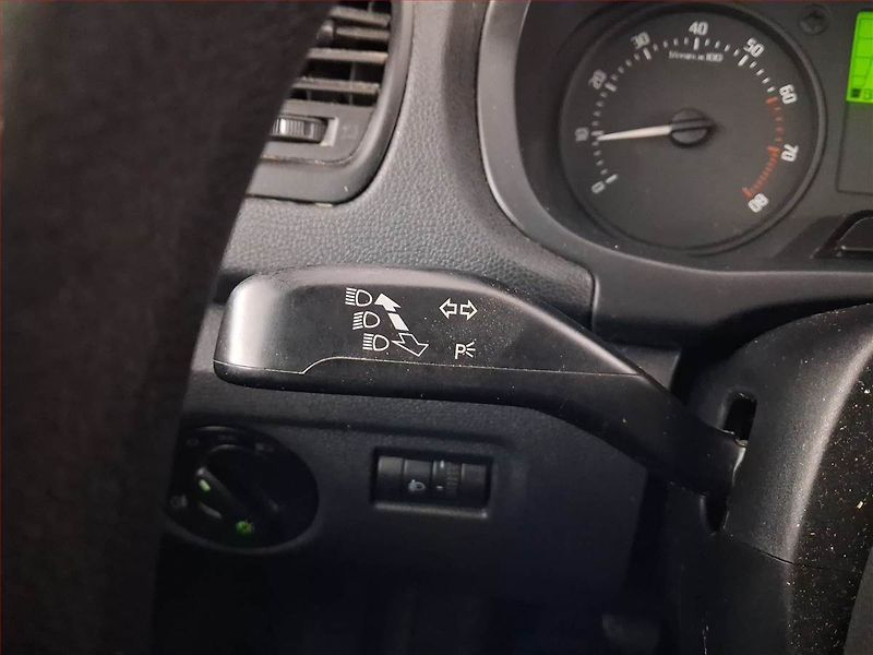 Škoda Roomster (2011) 1.2 12V, nová STK, Tažné - fotka 14 z 17
