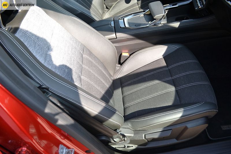 Renault Austral TECHNO FULL HYBRID E-TECH FULL - fotka 12 z 60