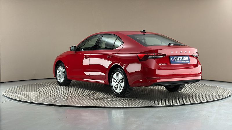 Škoda Octavia 1.5 TSI Ambition - fotka 2 z 24