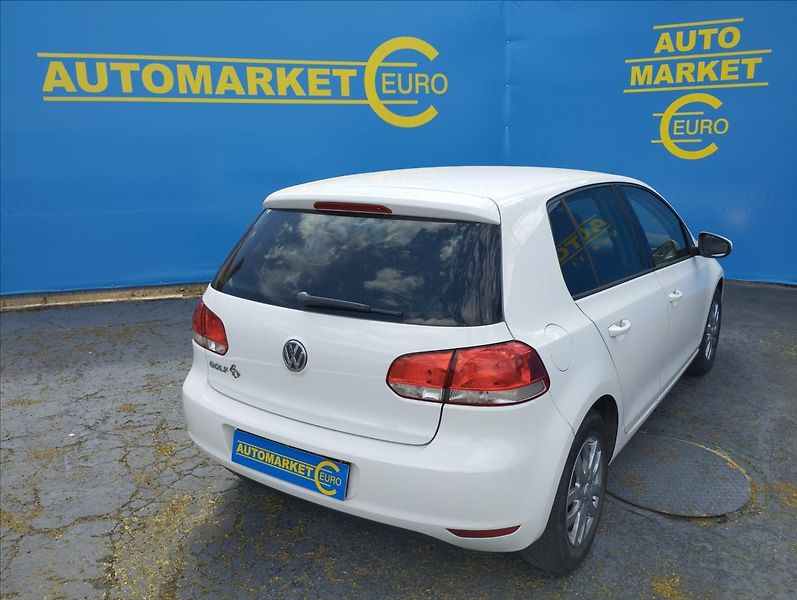 Volkswagen Golf 1,2 - fotka 4 z 15