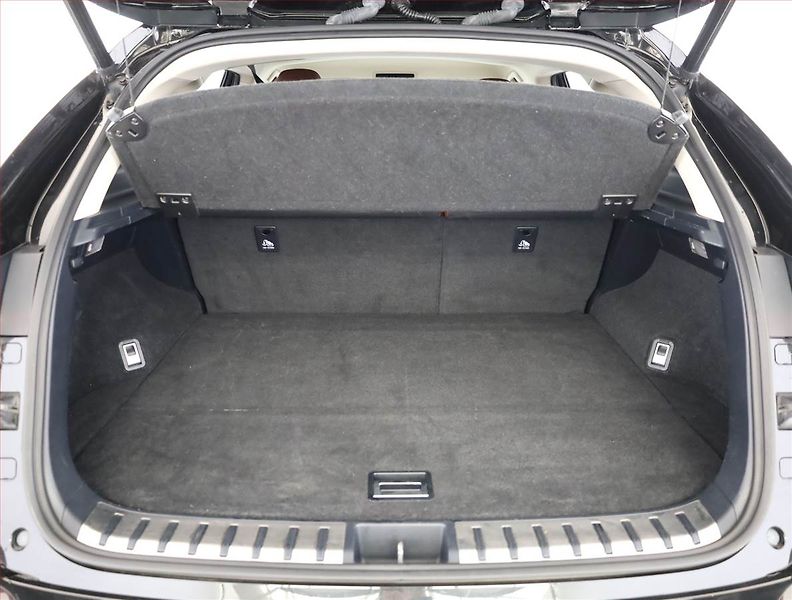 Lexus NX 300h (2017) 300h - fotka 15 z 16