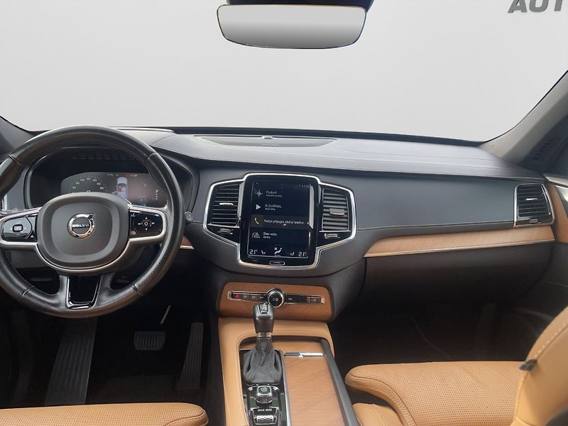 Volvo XC90 (2019) D5, 4X4, VZDUCH, Inscription - fotka 14 z 23