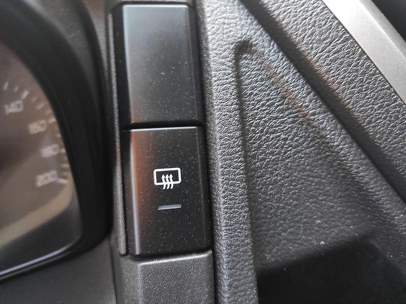 Ford Transit 2,0TDCi 7 míst, L3,ČR,Tempomat - fotka 16 z 24