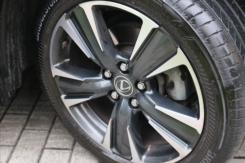 Lexus UX 250h 2,0 HEV, DSG, 1.Maj.  UX - fotka 4 z 64