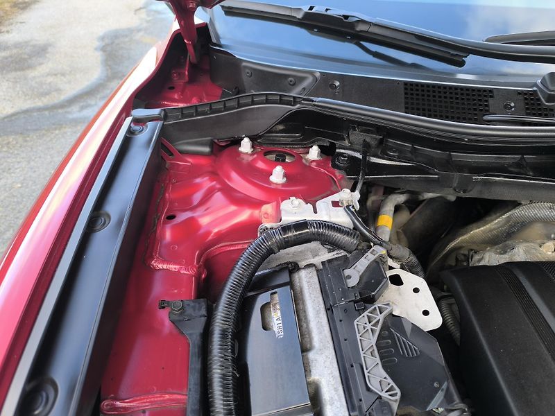Mazda CX-5 2.2 4x4 TAŽNÉ, DOLOŽENÉ KM - fotka 36 z 39