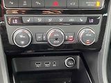 Seat Ateca (2018) 2.0 TSi 4x4, FR, DSG, +ALU - náhled 17