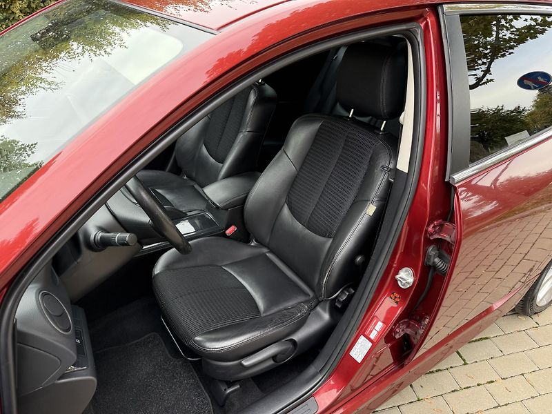 Mazda 6 2.5 Dynamic - fotka 21 z 34