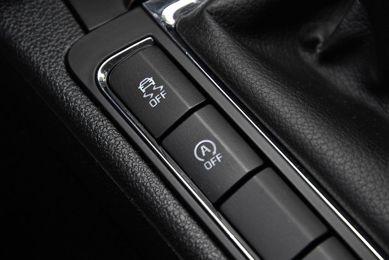 Škoda Superb 1.6 TDi 6st,KLIMA,NAVI,PDC,ALU - fotka 21 z 39