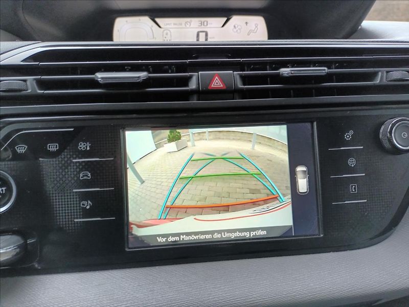 Citroën C4 Picasso 1,2 -81KW,DIGIKLIMA,KOLA - fotka 40 z 46