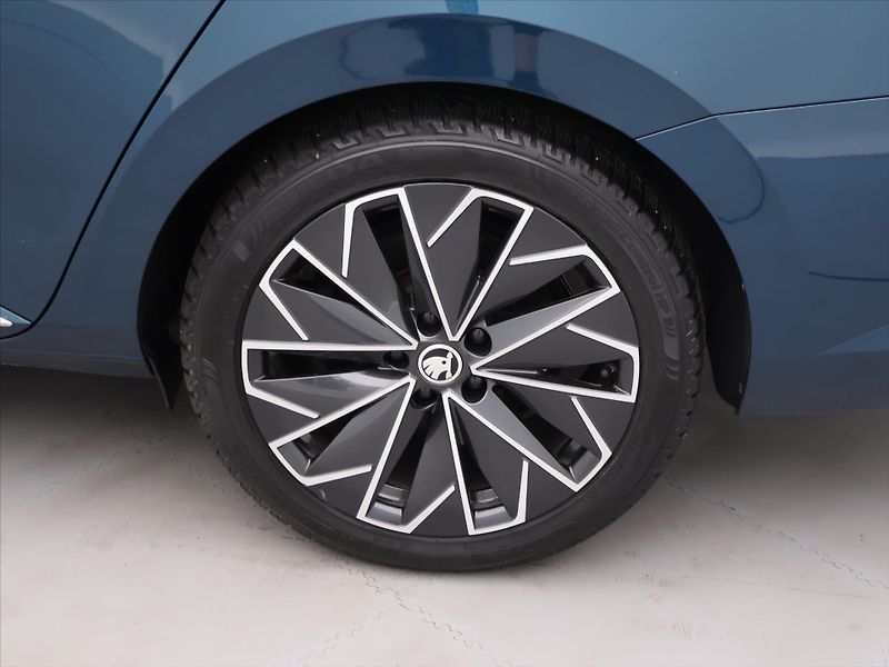 Škoda Superb 2.0 TDI 147kW DSG L&K DPH CZ - fotka 23 z 30