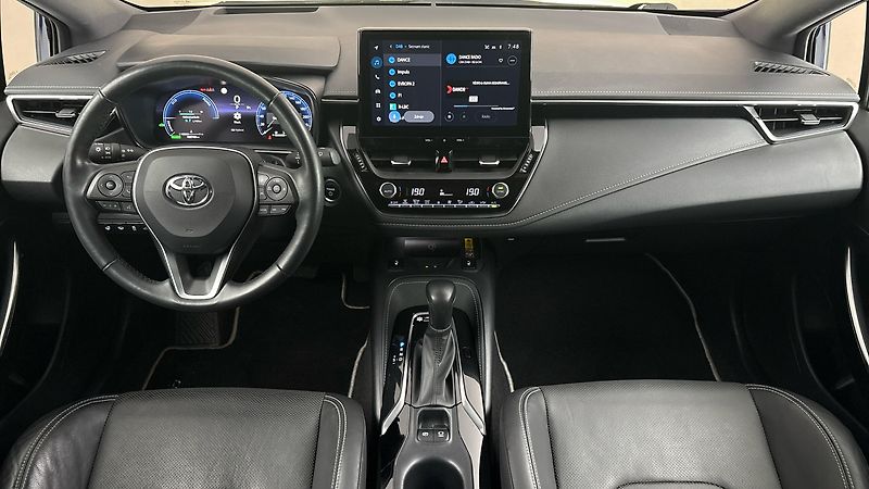 Toyota Corolla 2.0 Hybrid AUT Executive Touri - fotka 8 z 29