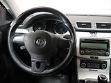 Volkswagen Passat (2011) 1.6 TDi, 1.maj, servis.kniha - náhled 11