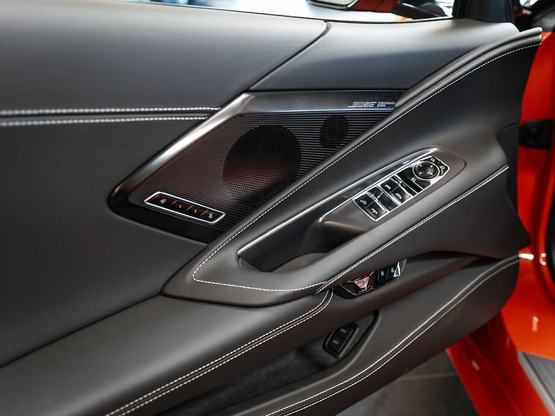 Chevrolet Corvette (2026) 6.2 Cabrio 3LT Z51 Facelift - fotka 18 z 44