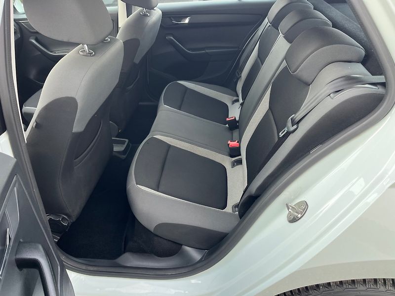 Škoda Fabia (2015) 1.0 MPi Top stav - fotka 8 z 25