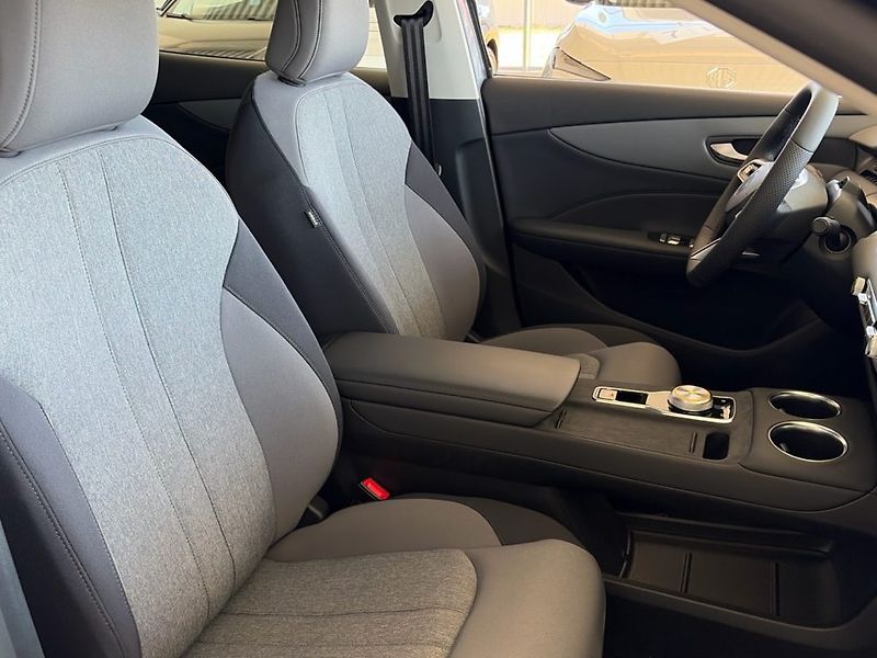 MG MGS5 EV (2026) S5 EV Emotion 49kWh - fotka 6 z 21