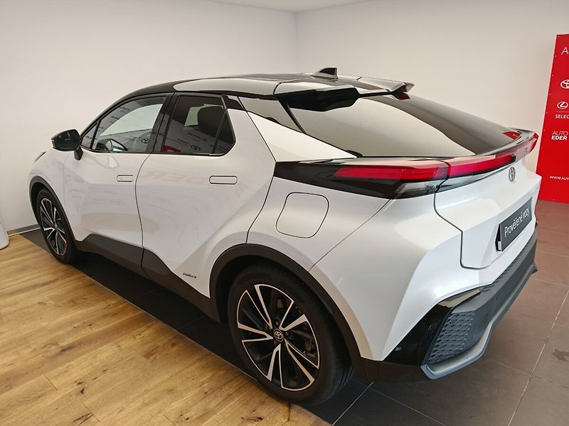 Toyota C-HR 2.0 Hybrid 4x4 Executive - fotka 6 z 44
