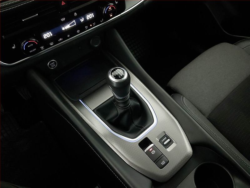 BMW X2 (2024) sDrive20i - fotka 10 z 20