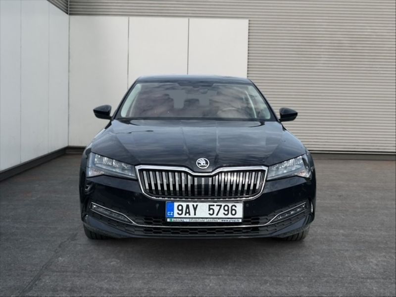 Škoda Superb 2,0 TDI Style 4x4 DSG - fotka 2 z 11