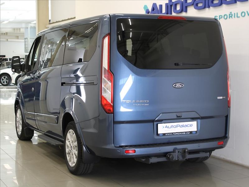 Ford Tourneo Custom 2,0 EB 95kW MT L1 Titan.8-míst - fotka 3 z 21