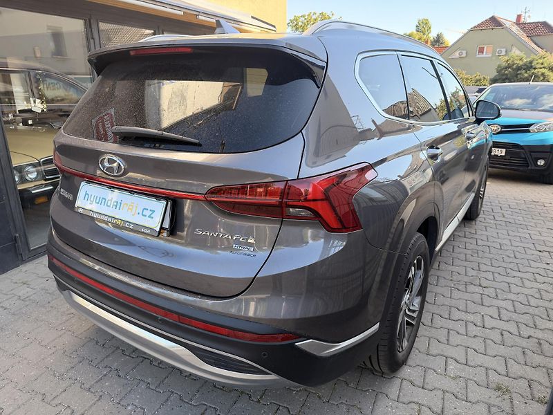 Hyundai Santa Fe 2.2-DPH-V ZÁRUCE-PO SERVISU - fotka 9 z 23