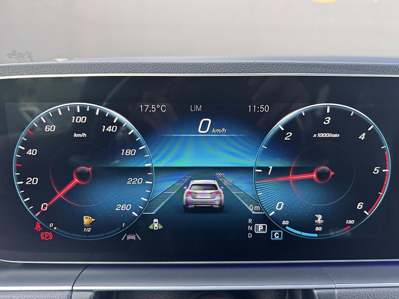 Mercedes-Benz GLE (2020) 300d 4M, AMG Line RZV - fotka 28 z 49