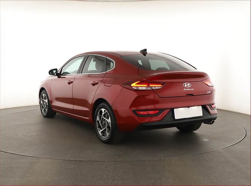 Hyundai i30 (2024) Style 1.0 T-GDI, Serv.kniha - fotka 4 z 16