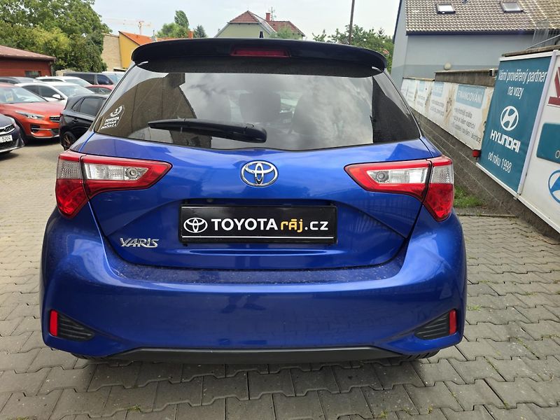 Toyota Yaris (2020) 1.5-1.MAJITEL-AUTOMAT-KAMERA - fotka 7 z 15