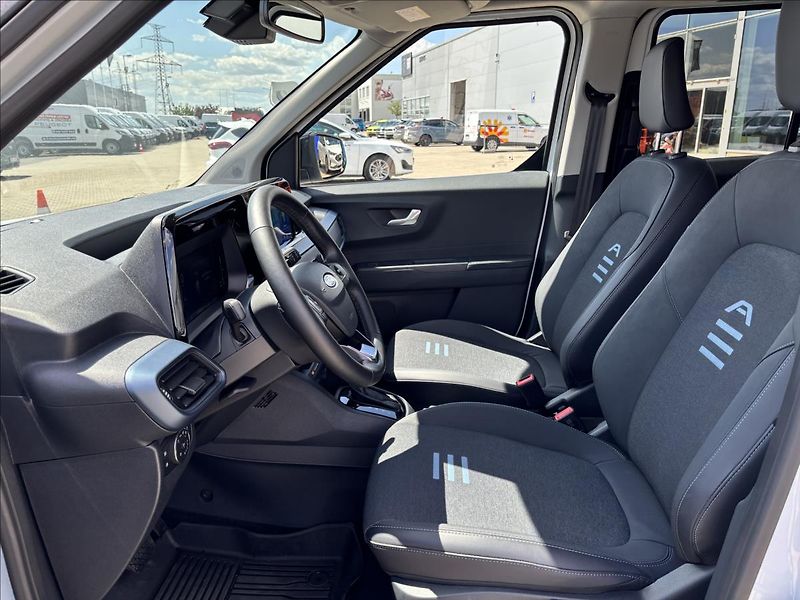 Ford Tourneo Courier 1,0 EcoBoost 91 kW Active AUT - fotka 23 z 44