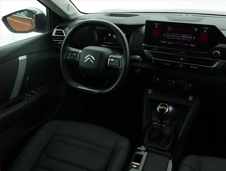 Citroën C4 (2021) 1.2 PureTech, Serv.kniha, Kůže - fotka 7 z 18