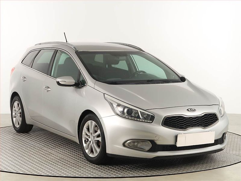 Kia Ceed (2013) Gold 1.6 GDI, Automat, Navi - fotografie inzerátu