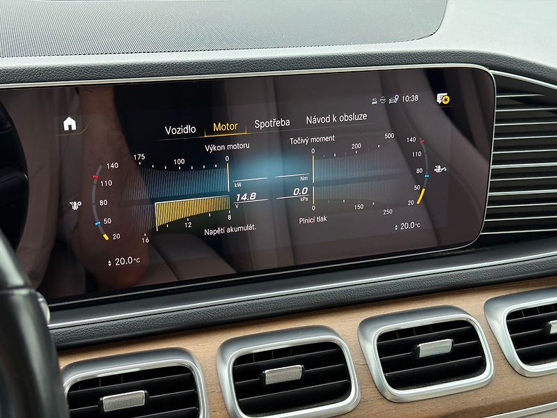 Mercedes-Benz GLE 300 d 4MATIC AMG Burmester - fotka 36 z 37