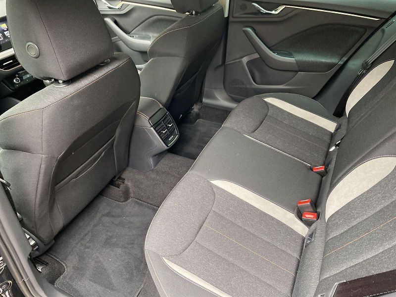 Škoda Scala (2025) 1.0 TSI Top Selection - fotka 7 z 35