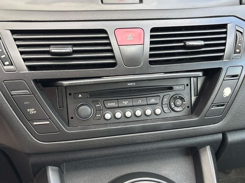 Citroën C4 Picasso MPV - fotka 12 z 24