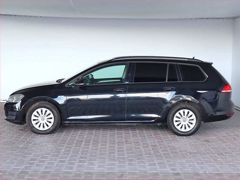 Volkswagen Golf (2016) 1.6 TDI, Automat, Serv.kniha - fotka 3 z 16