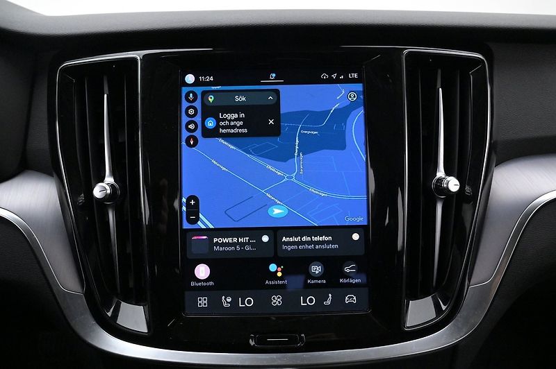 Volvo V60 Recharge T6 AWD Core Bright - fotka 11 z 22