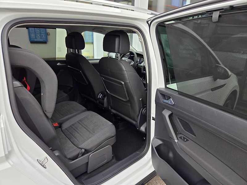 Volkswagen Touran (2026) 1.5 TSI DSG7 R-Line 7 míst - fotka 45 z 50